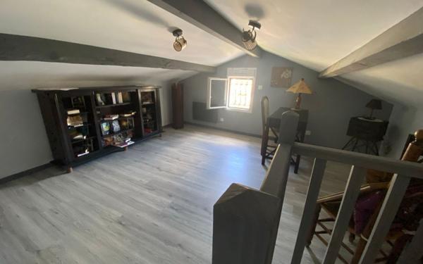 Maison à louer    4 pièces •  Izon