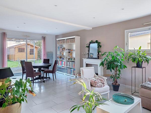 Maison moderne 4 pièces à vendre à Sainte Luce sur Loire - 332 640 €