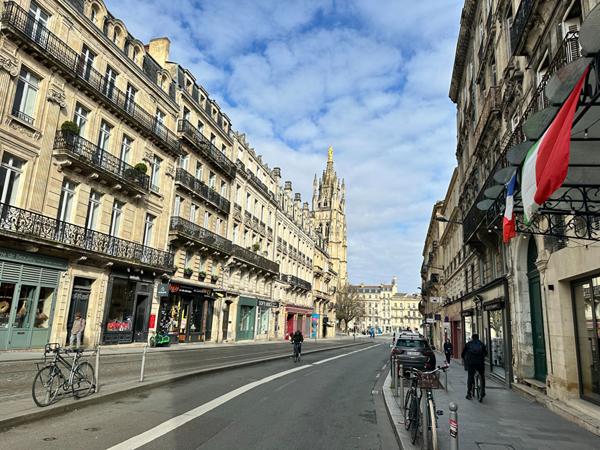 MURS à vendre Local Commercial quartier Pey Berland