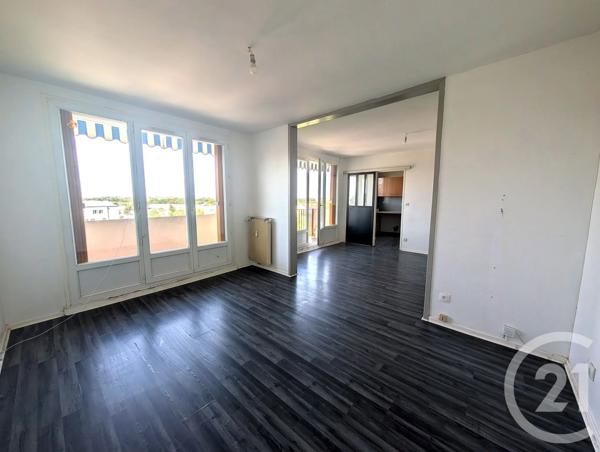 Appartement F4 à vendre  4 pièces - 70,40 m 2   CHALONS EN CHAMPAGNE  - 51