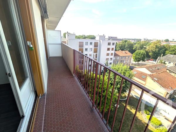 Appartement F4 à vendre  4 pièces - 70,40 m 2   CHALONS EN CHAMPAGNE  - 51