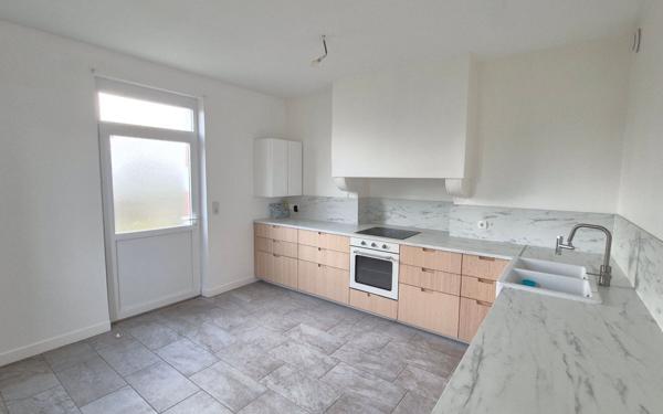 Maison à vendre    3 pièces •  Morcenx