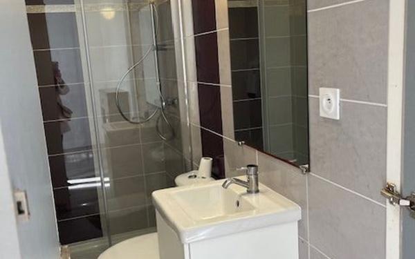 Appartement à louer    1 pièce •  Brest