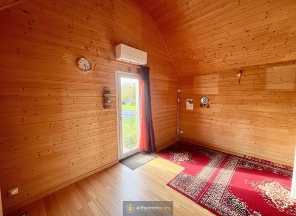 Saint-Jean-les-Deux-Jumeaux (77660) Propriété 188m², Terrain 3377m², Dépendance, DPE (B)