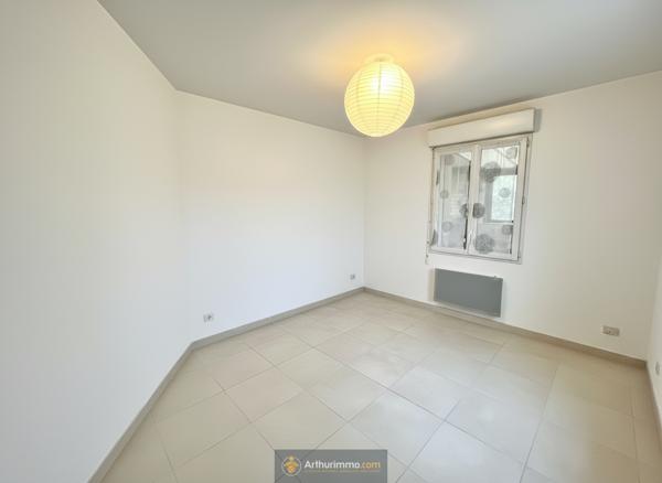 Saint-Jean-les-Deux-Jumeaux (77660) Propriété 188m², Terrain 3377m², Dépendance, DPE (B)