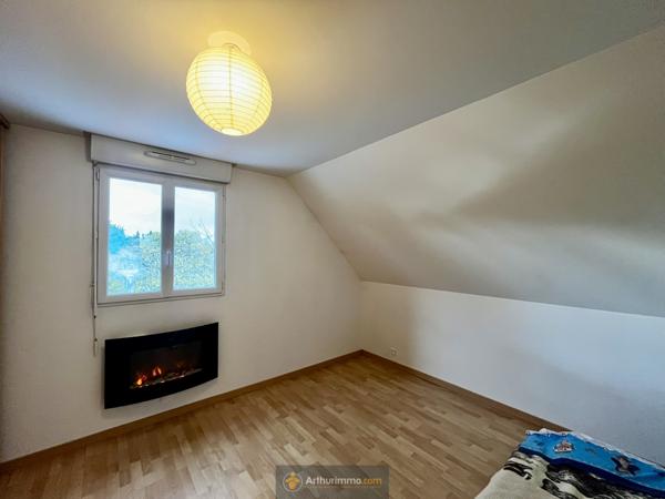 Saint-Jean-les-Deux-Jumeaux (77660) Propriété 188m², Terrain 3377m², Dépendance, DPE (B)