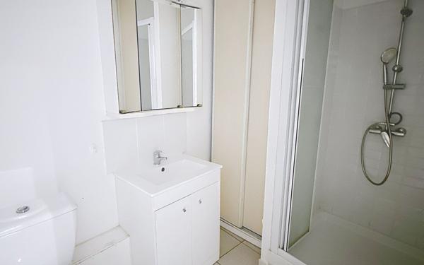 Appartement à vendre    3 pièces • 105 m2 Avignon