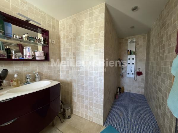 Charmante maison en pierre entièrement rénovée sur une parcelle de 1500 m2