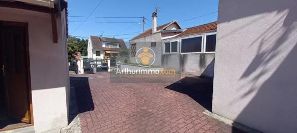 Vente                                                      Maison
                        
                     6 pièces                      117 m2                     à Sarcelles