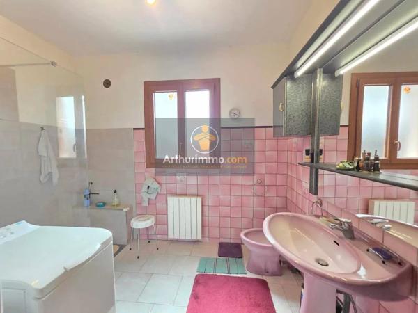 Vente                                                      Maison
                        
                     6 pièces                      117 m2                     à Sarcelles