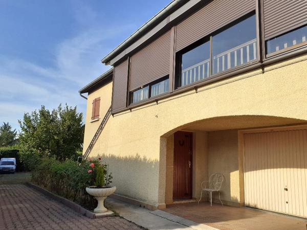 Vénissieux-limite ST-FONS :Maison type 5 adouble habitation et terrain divisible sur une parcelle de 1090m2