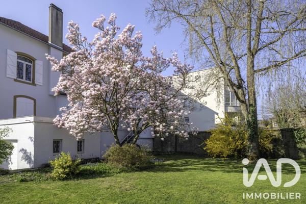 Maison à vendre 10 pièces 254 m² Moyeuvre-Grande