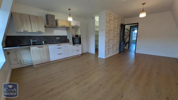 Appartement à louer 3 pièces 68.27m² Cambrai (59400)