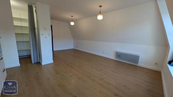Appartement à louer 3 pièces 68.27m² Cambrai (59400)