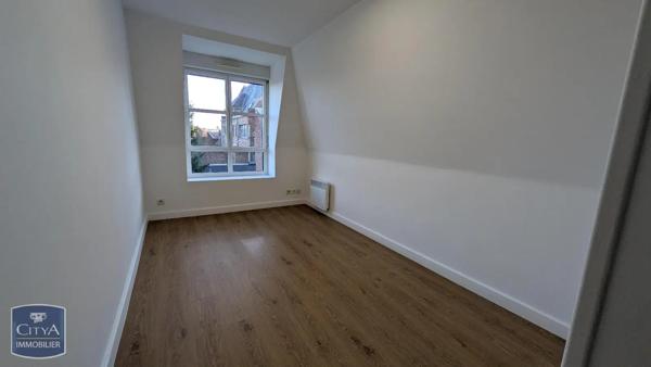Appartement à louer 3 pièces 68.27m² Cambrai (59400)