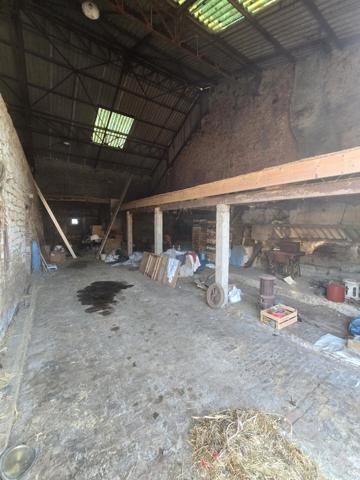 corps de ferme de 600 m2 avec terrain