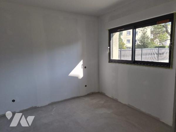 MAISON NEUVE A BASSENS