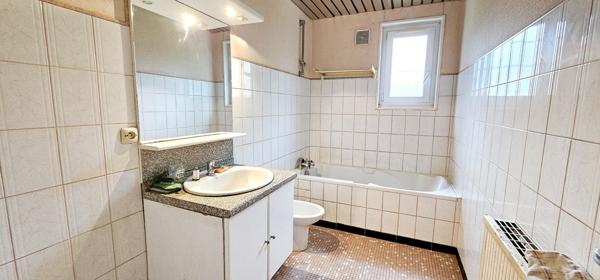 CHAUMONTEL Pavillon de plain pied 5 pièces sur terrain divisible de plus de 1640 m²