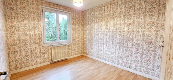 CHAUMONTEL Pavillon de plain pied 5 pièces sur terrain divisible de plus de 1640 m²