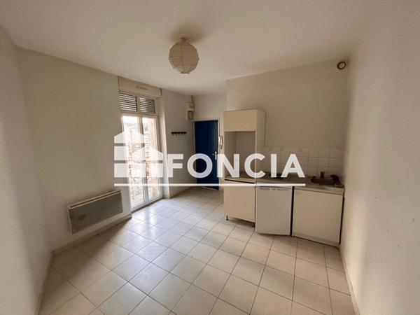 Location Appartement 2 pièces 33.75 m² - 42 RUE CAMILLE LENOIR Reims 51100
