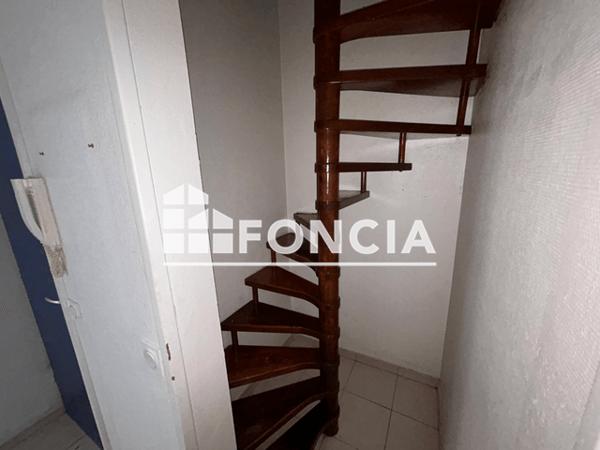 Location Appartement 2 pièces 33.75 m² - 42 RUE CAMILLE LENOIR Reims 51100