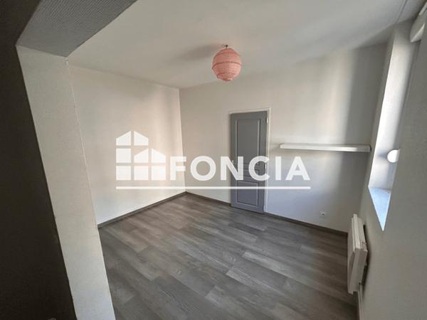 Location Appartement 2 pièces 33.75 m² - 42 RUE CAMILLE LENOIR Reims 51100