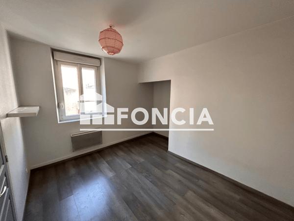 Location Appartement 2 pièces 33.75 m² - 42 RUE CAMILLE LENOIR Reims 51100