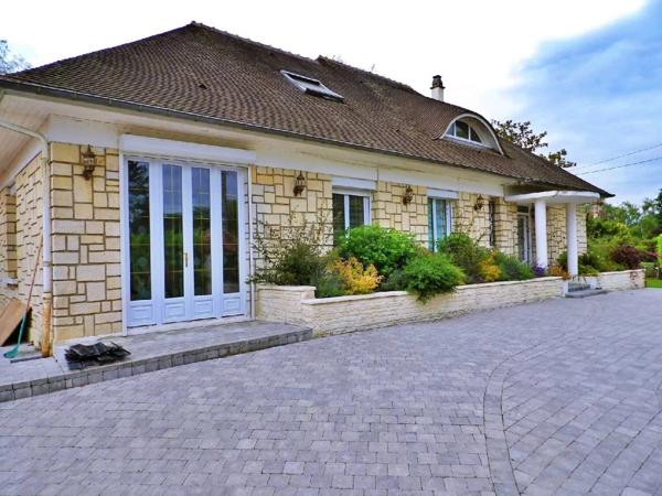 Vente Maison 8 pièces 220 m2 à Ivry-la-Bataille