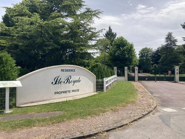 Vente Maison 8 pièces 220 m2 à Ivry-la-Bataille