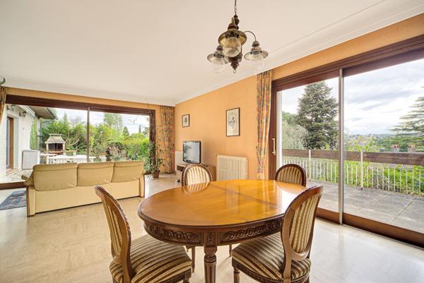 A vendre Maison à fort potentiel, avec jardin et terrasses sur un terrain 1 100 m² à BALMA