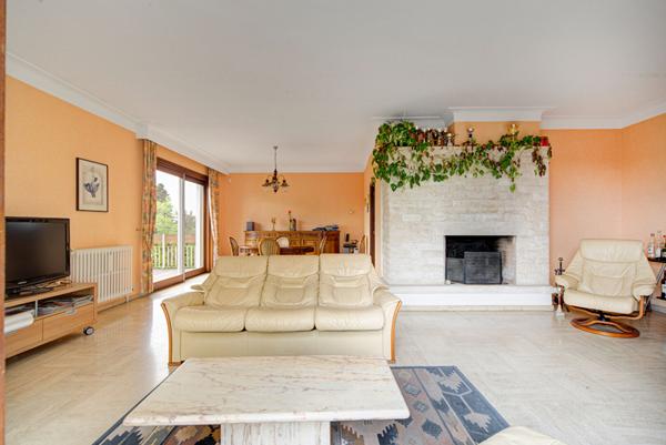 A vendre Maison à fort potentiel, avec jardin et terrasses sur un terrain 1 100 m² à BALMA