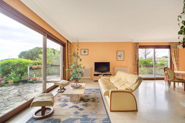 A vendre Maison à fort potentiel, avec jardin et terrasses sur un terrain 1 100 m² à BALMA