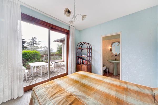 A vendre Maison à fort potentiel, avec jardin et terrasses sur un terrain 1 100 m² à BALMA