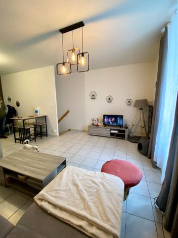 Appartement T3 en souplex avec locataire en place, proche gare SNCF et centre-ville de Carcassonne