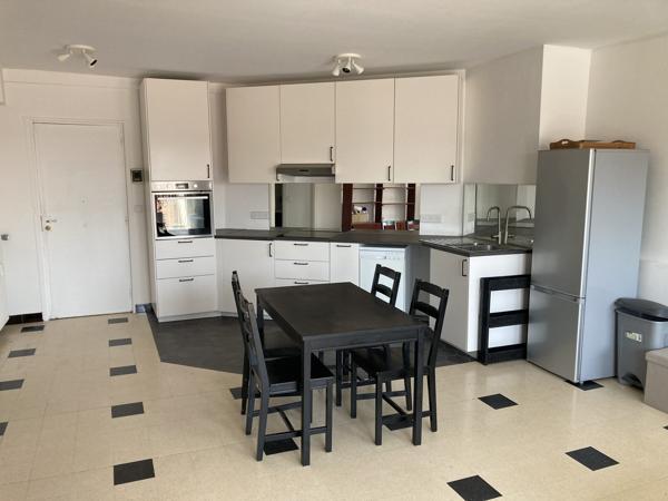 À LOUER – Superbe T3 meublé de 70 m² avec PARKING | Lille Vauban-Solférino
