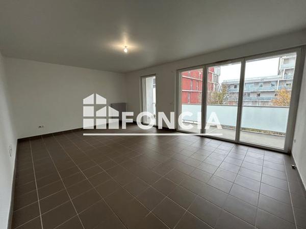 Location Appartement 4 pièces 108.2 m² - 47 RUE PIERRE TAITTINGER Reims 51100