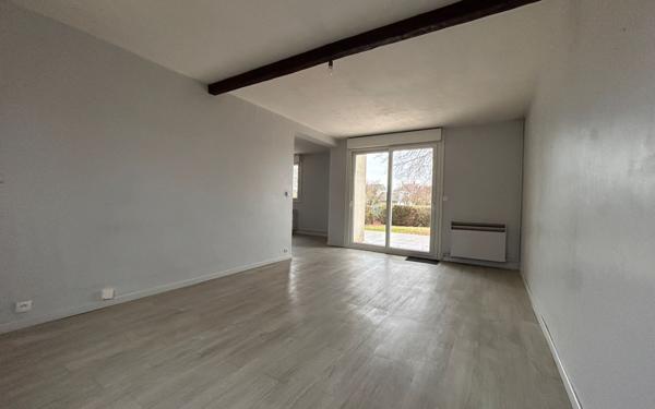 Maison à vendre    3 pièces •  Mer