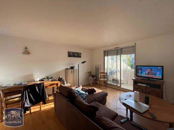 Appartement à louer 2 pièces 49.09m² Guéret (23000)