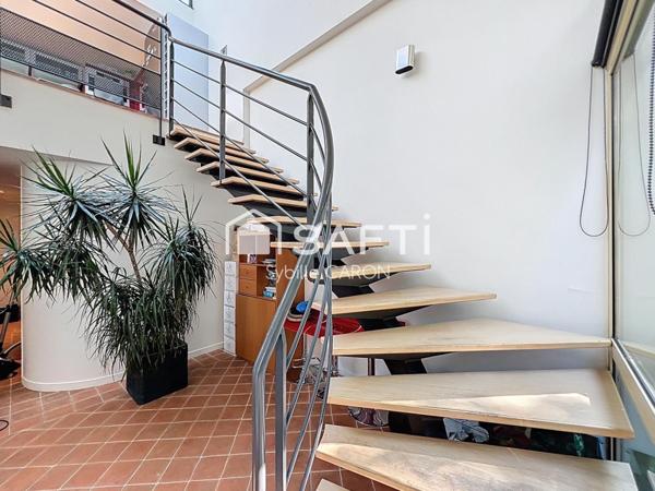 Loft calme et lumineux avec jardin de 220 m² – Hyper-centre