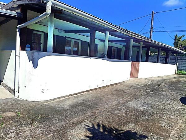 Maison à SAINTE-SUZANNE, 97441 - 6 pièces 200m²