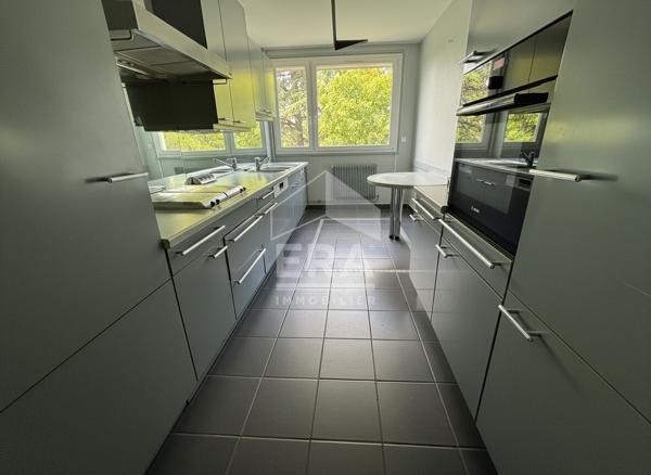 Appartement Ecully 5 pièce(s) 100 m2