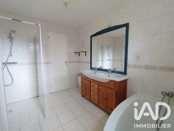 Maison à vendre 4 pièces 87 m² Baugé-en-Anjou