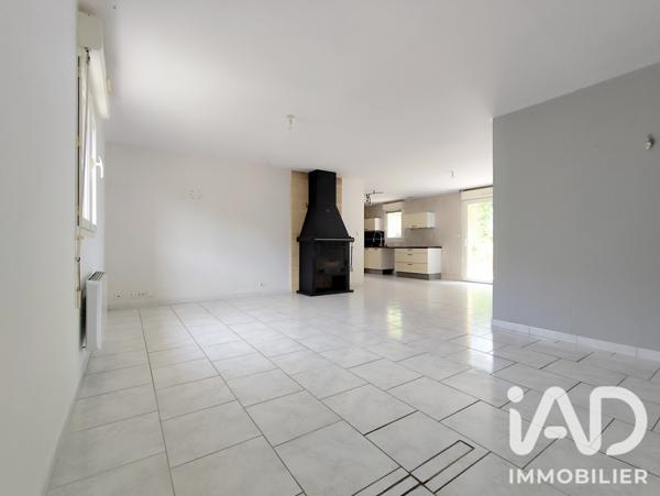 Maison à vendre 4 pièces 87 m² Baugé-en-Anjou