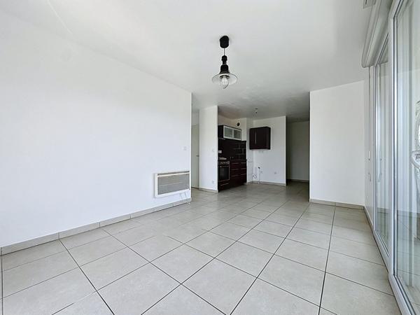 A vendre Appartement 3 pièces, garage, grande terrasse avec vue panoramique à Aubagne