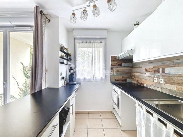 APPARTEMENT T2 + GRAND JARDIN