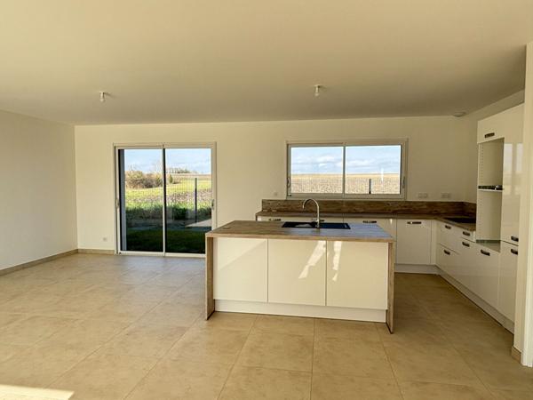 17600 MEDIS Maison Médis 5 pièces 133 m2