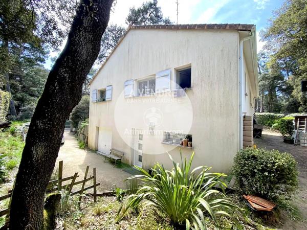 Vente                                                      Maison
                        
                     8 pièces                      205 m2                     à Saint-Brevin-les-Pins