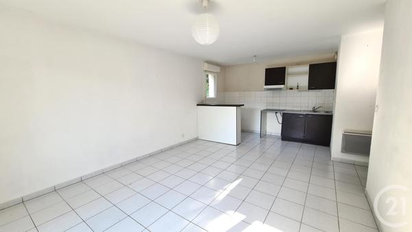 Appartement T3 à vendre  3 pièces - 57,70 m 2   SARLAT LA CANEDA  - 24