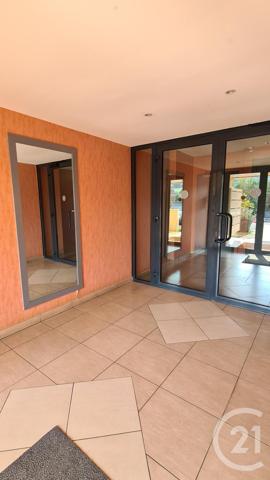 Appartement T3 à vendre  3 pièces - 57,70 m 2   SARLAT LA CANEDA  - 24