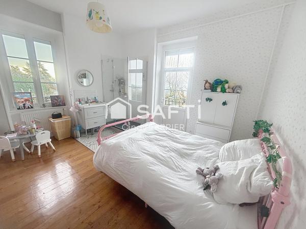 Magnifique propriété avec dépendances et vaste terrain